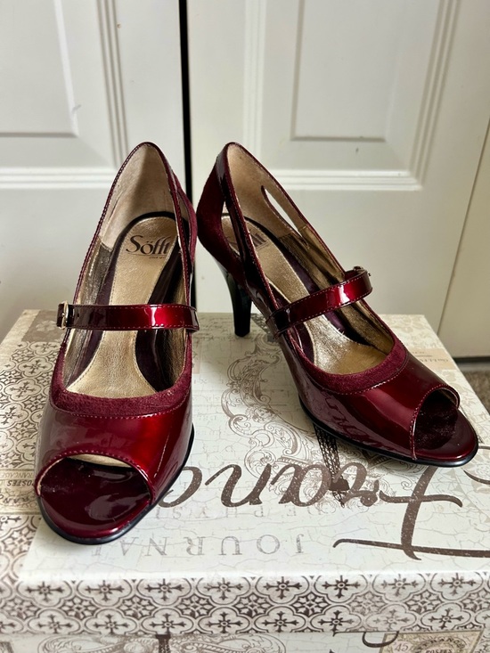 Sofft Shoes - Söfft Burgundy Patent Leather Mary Jane Heels Peep Toe Pumps Size 7.5